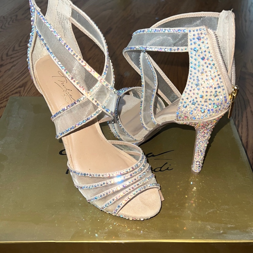 Thalia Sodi nude shimmer heels